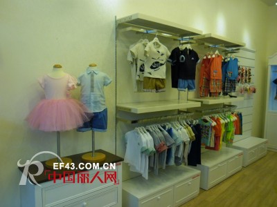 安娜爱登韩国童装品牌山东城隍店开业啦