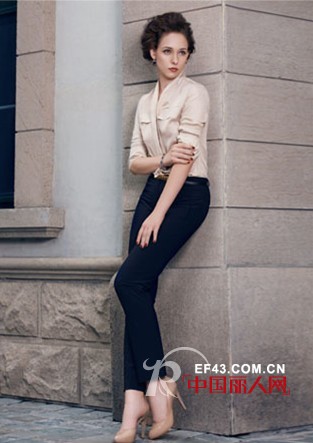 坤斯朵丽新款连衣裙 OL风的夏季打扮之道