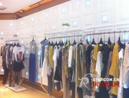 迪斯廷.凯女装加盟迎高峰 湖南吉首店盛大开业