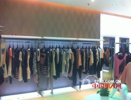 迪斯廷.凯女装加盟迎高峰 湖南吉首店盛大开业