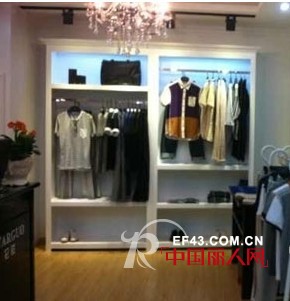 它钴男装浙江加盟店开业盛况