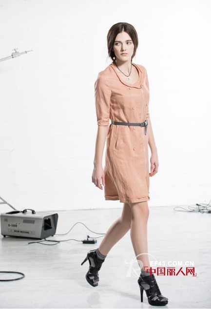 Rhema芮玛时尚女装河南濮阳银座商城店盛大开业