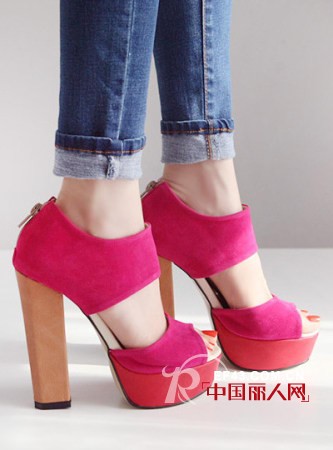 粗跟也疯狂  异类高贵气质