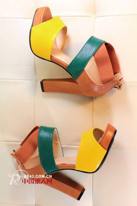 粗跟也疯狂  异类高贵气质