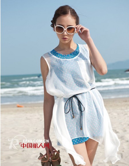 蜜西娅女装  清凉体验海滩风情