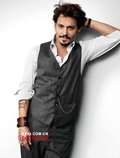 男款马甲搭配 尽显绅士风范