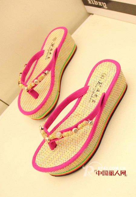 那静静的彩色,闪动着整个世界