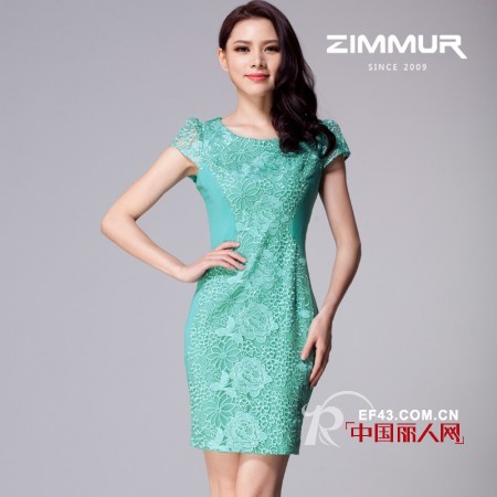 zimmur:用一件柔美连衣裙诠释女人的娇与媚