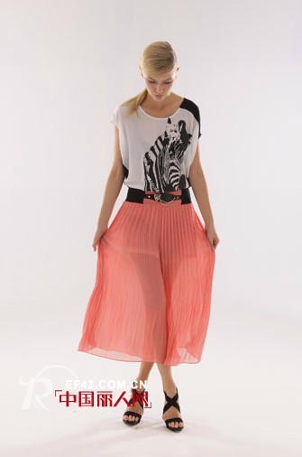 问题身材不发愁 迪斯廷.凯女装教你轻松解决