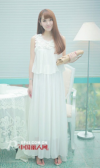 沙滩裙 海边那一抹亮丽的风景线