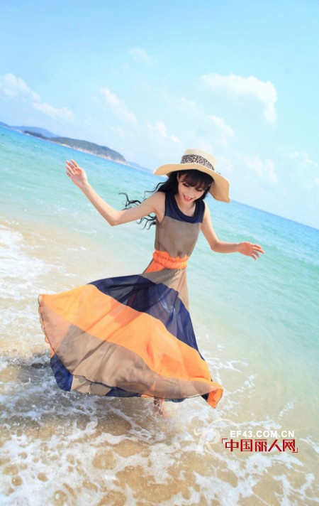 沙滩裙 海边那一抹亮丽的风景线