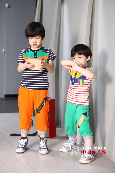 翘嘴蛇童装 创造快乐幸福乐园