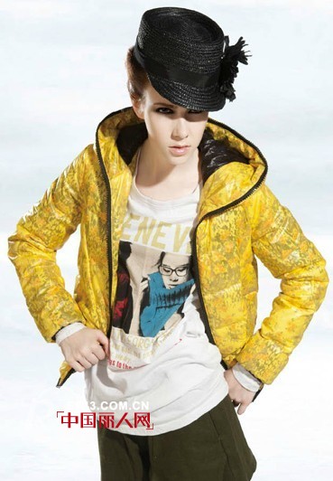 衣诺魅可2013冬装新品  简洁细腻的叙说着“假日宁静”