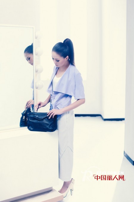 乔品女装简约搭 打造职场通勤装扮No.1