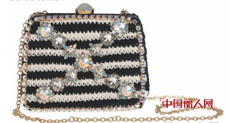 印花鞋包 多姿多彩