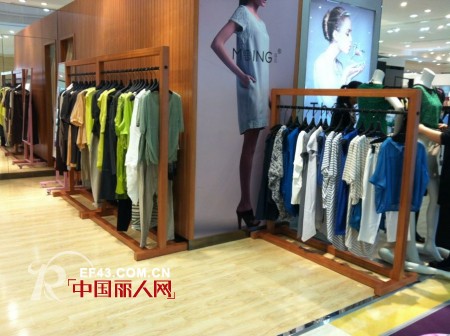 热烈庆祝深圳南山茂业MOING莫名专柜隆重开业