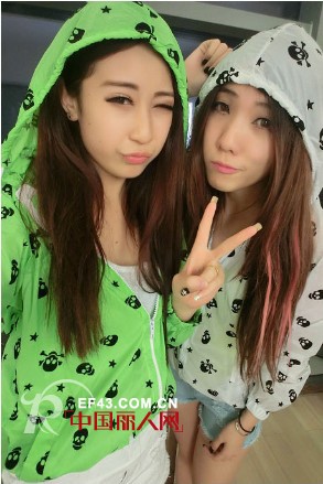 一个像秋天一个像夏天-闺蜜装