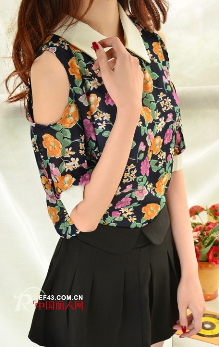 性感小露肩 打造时尚初夏