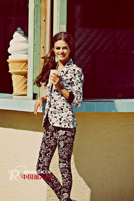 菲粼女装 打破传统搭配就是要不一样