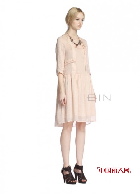 EIN女装  让我们一起用纯真感受生命