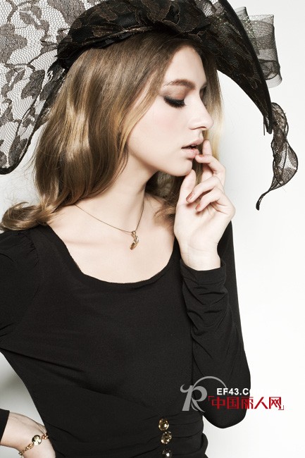 衣莎美诺经典女装品牌强大的加盟支持政策