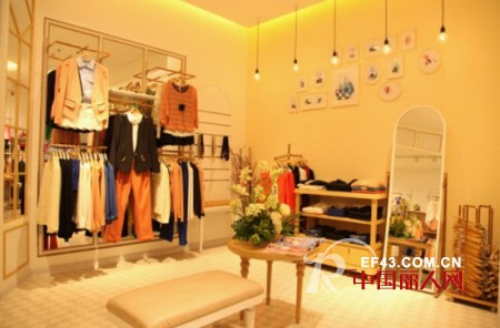 终端体验塑品牌  邻家女孩新形象瞩目上市