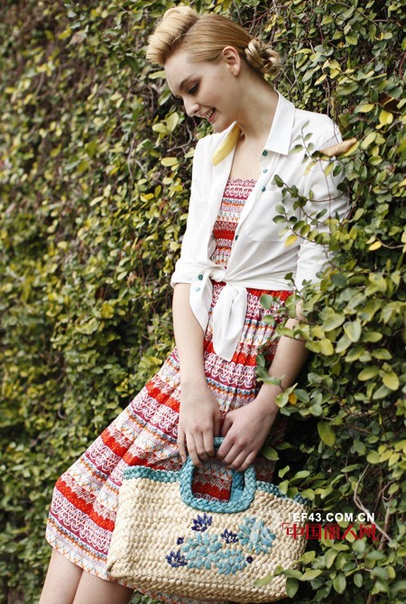 花园街19号女装  让你的心情跟假期一样快乐