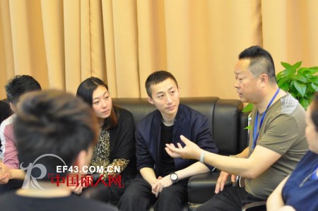 黑蝠社男装打造学习型企业 为品牌创新添动力