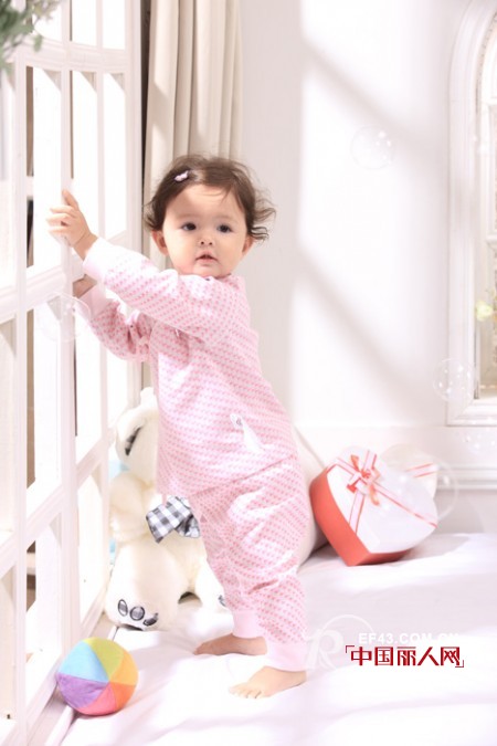 雅培婴童服饰 宝宝的健康是大人最注重