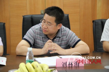 迪芬娜应邀出席深圳内衣品牌发展研讨会