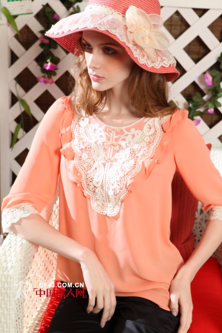 卡蒂品牌女装 给你甜蜜好印象