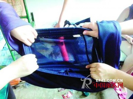 半透明校服引争议 漫话中国校服创新