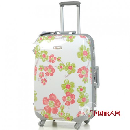 小假期出行必备 潮品旅行箱不能少