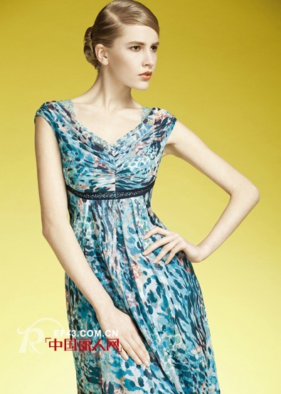 SUSSI古色女装新品 炫丽如夏花