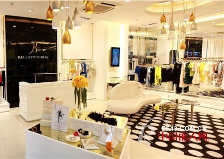 芭蕾君品牌女装 剪裁出女人最迷人的线条