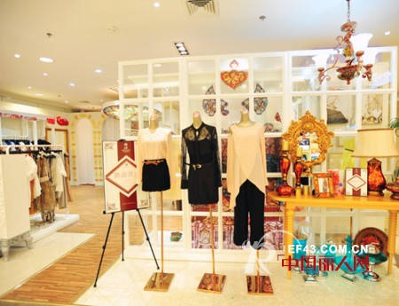 连奴A/E品牌女装 大连店开业迎来开门红