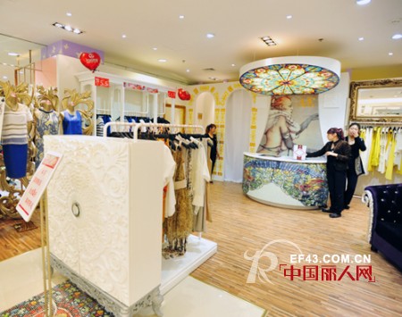 连奴A/E品牌女装 大连店开业迎来开门红