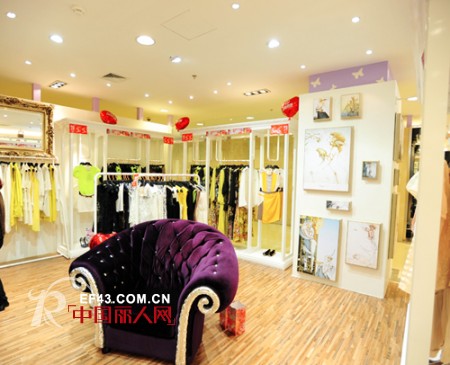 连奴A/E品牌女装 大连店开业迎来开门红