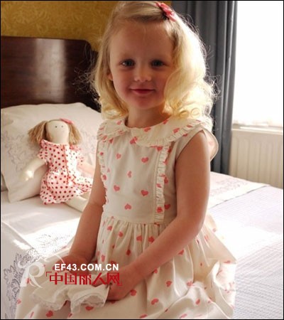 2013深圳服装展会 Rachel Riley 呈现完美复古风格