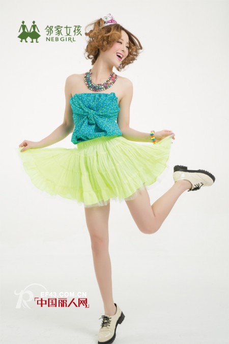 旧童年新时尚 邻家女孩萌动童心