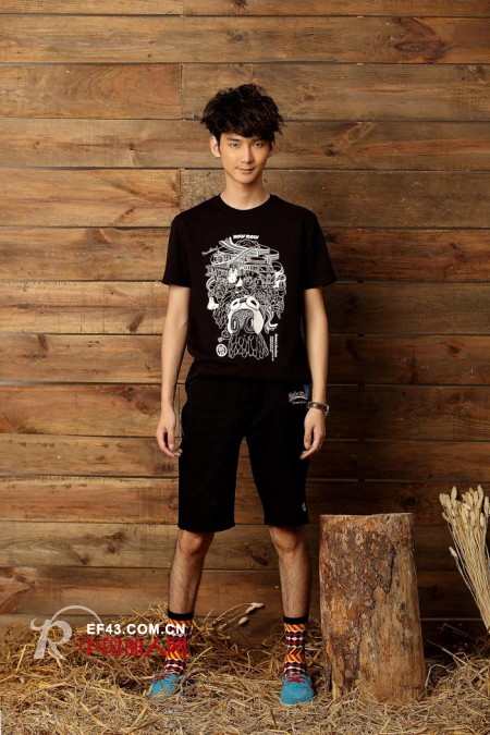 夏季最潮印花T恤哪里进货 Holymoly给你海量选择