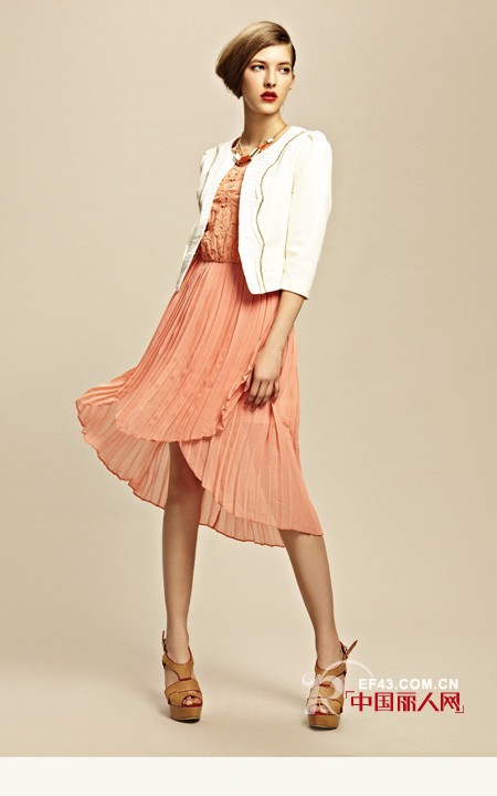 杭州水木一村品牌折扣女装 创业路上前进的方向