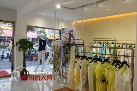 热烈庆祝昆诗兰女装扬州江都店开业大吉