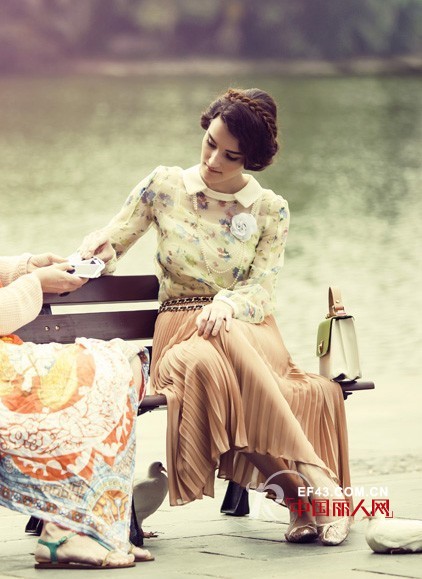 TITI品牌女装 巴黎传情,触动无忧的美