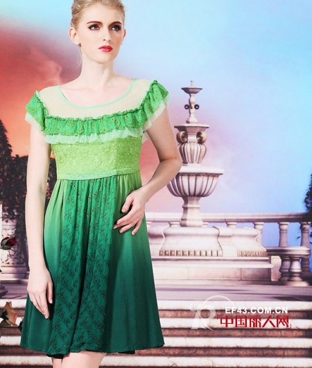 欧魅赛尔品牌女装与这个季节一起见证你的美