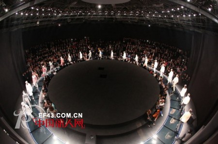 Corneliani2013上海开业庆典携意式风尚崭新亮相