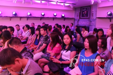 热烈祝贺薰奈儿品牌女装2013秋冬新品订货会圆满落幕