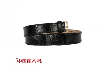 提前把礼物准备好给父亲一个惊喜