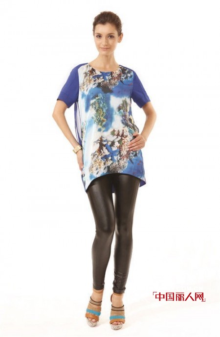 miss k刮起盛夏海洋风  经典LOOK增色一夏