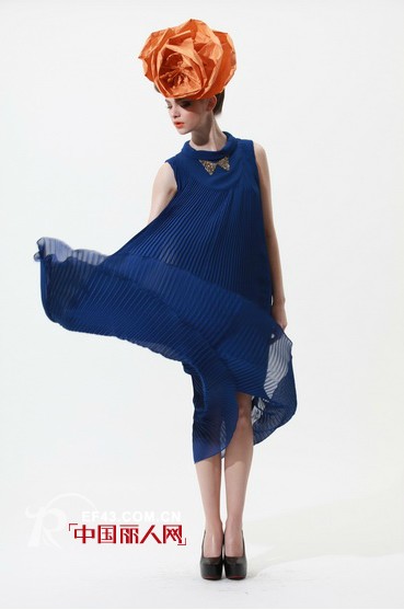 轻盈感雪纺长裙 尚默女装带你重温儿时梦想